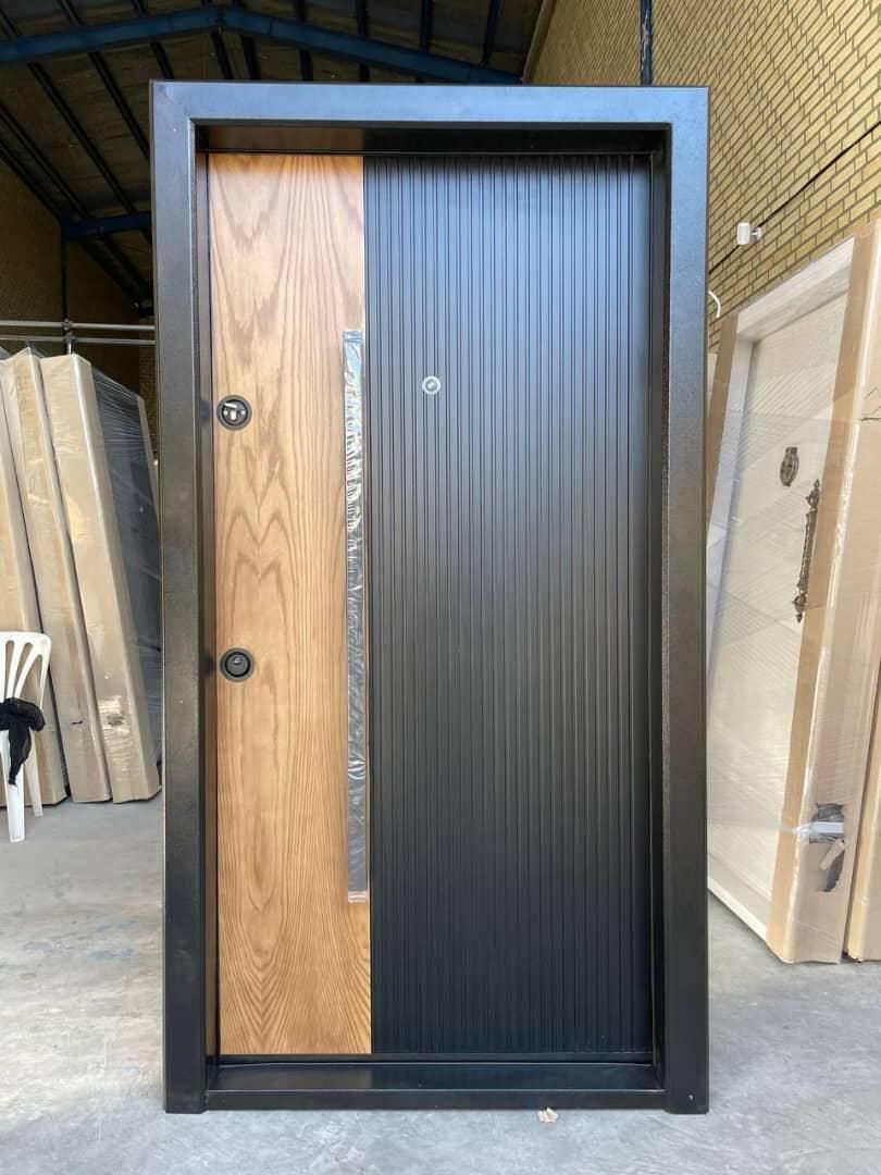 درب ورودی آپارتمانی ضد سرقت MDF مدل بلوط مشکی